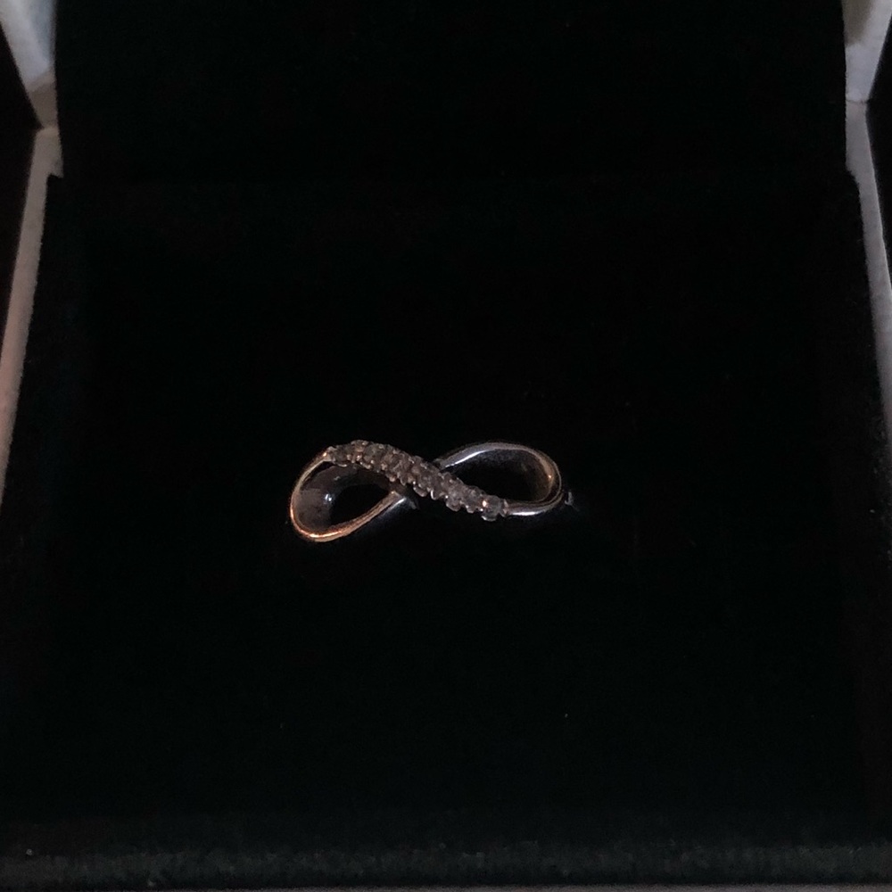 Infinity Diamond Ring - Picture 6 of 6